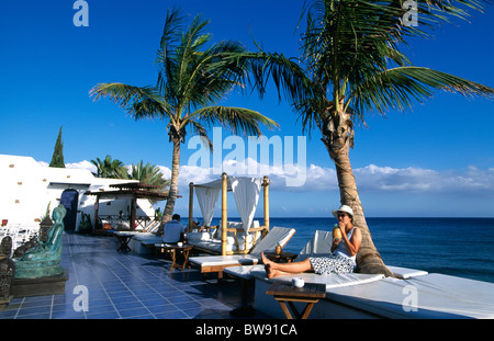 La Ola Club de plage à Puerto del Carmen, Lanzarote, îles Canaries, Espagne Banque D'Images