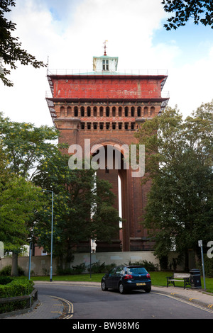 L'eau dans la tour de Jumbo, Colchester, Essex, UK Banque D'Images