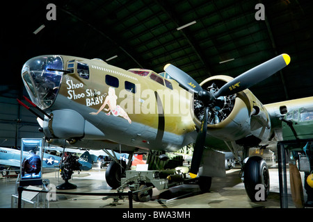 Shoo Shoo Baby est le nom d'un B-17 Flying Fortress in World War II Banque D'Images