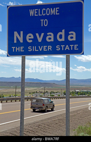 Bienvenue à Nevada road sign on U.S. Route 93 au Jackpot, Nevada, USA. Banque D'Images