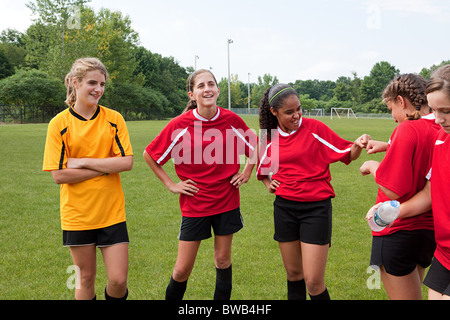 Les joueurs de soccer Girl Banque D'Images