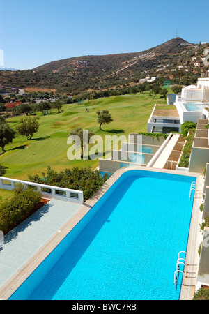 Vue de l'hôtel de luxe sur le terrain de golf, Crète, Grèce Banque D'Images