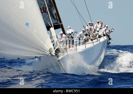 Au cours de l'Alpha Romeo course côtière Rolex Cup 1, Maxi, Porto Cervo, Sardaigne, Italie. Le 7 septembre 2009. Banque D'Images