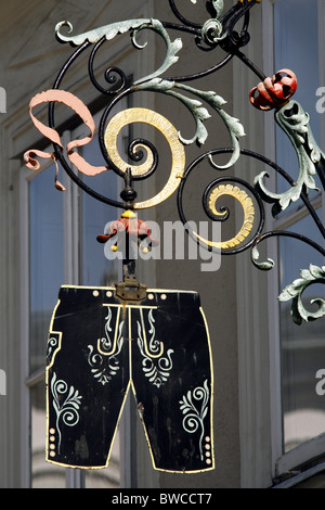 Jahn-Markl Lederhosen Boutique Sign, Salzbourg, Autriche Banque D'Images