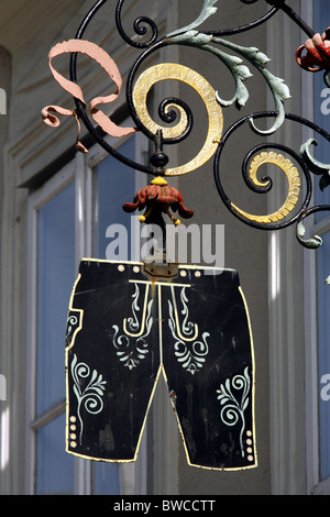 Jahn-Markl Lederhosen Boutique Sign, Salzbourg, Autriche Banque D'Images