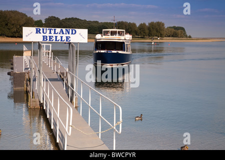 Le Rutland Belle approche cruiser passager Whitwell Rutland Water Banque D'Images