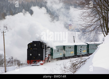 Train à vapeur, Oberwiesenthal - Cranzhal (Fichtelbergbahn), Allemagne Banque D'Images