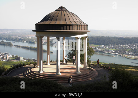 Niederwald temple, surplombant la vallée du Rhin, Rudesheim, Allemagne Banque D'Images