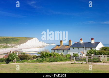 Cottages de la Garde côtière canadienne sept Sœurs ; East Sussex, Angleterre, Grande-Bretagne Banque D'Images