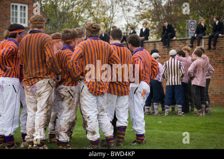 Collège d'Eton Wall Game 2010. Banque D'Images