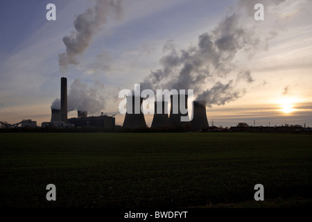 Fiddlers Ferry thermique au charbon, Warrington, Cheshire, Royaume-Uni Banque D'Images