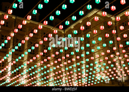 Daniel Buren, 'Tappeto Volante'. Torino, Luci d'artista Banque D'Images