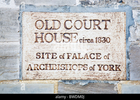 Plaque de maison ancienne cour Nord Ripon Yorkshire Angleterre Banque D'Images