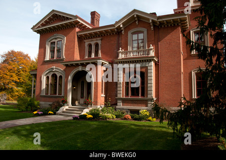 Villa de style italien à Rochester, NY USA. Banque D'Images