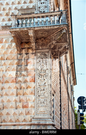 Diamond rustication sur le Palazzo dei Diamanti, Ferrara Banque D'Images