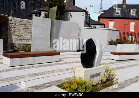 Garda Siochana Memorial Garden dans les jardins du château de Dublin, Dublin, Irlande Banque D'Images