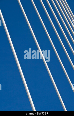 Schéma des câbles de suspension le viaduc de Millau le pont le plus haut au monde, Millau, France du Sud JPH0289 Banque D'Images