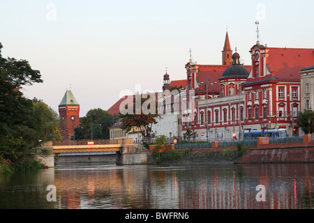 L'Ossolineum, Institut National Ossoliński, Wroclaw, la Basse Silésie, Pologne. Banque D'Images