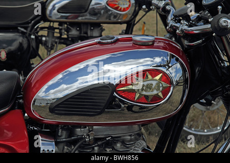 Sur un motif 1967 BSA Lightning motorcycle. Banque D'Images