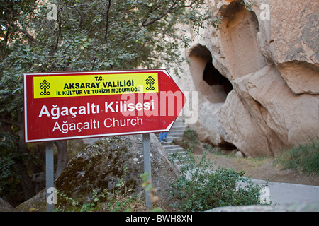 Inscrivez-vous pour l'Église Ağaçaltı dans la vallée d'Ihlara Turquie Nevsehir Cappadoce Anatolie Turquie 101529 Banque D'Images