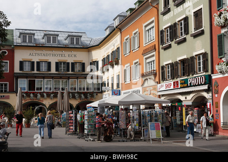 Place principale avec la vieille ville Hôtel Eck, Lienz, Tyrol oriental, Tyrol, Autriche, Europe Banque D'Images