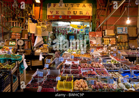 Vuccir Mercato'a, marché, stand de fruits, Palermo, Sicily, Italy, Europe Banque D'Images