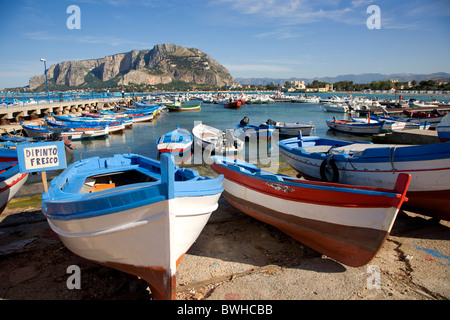 Port de Mondello, près de Palerme, Palermo, Sicily, Italy, Europe Banque D'Images