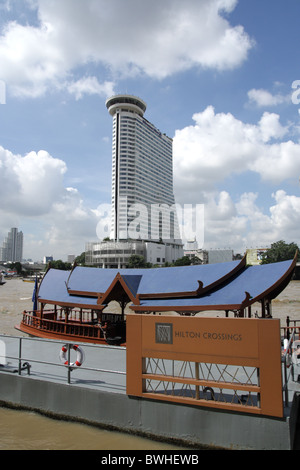 Hôtel Millennium Hilton sur Riverside Chao Phraya , Bangkok , Thaïlande Banque D'Images