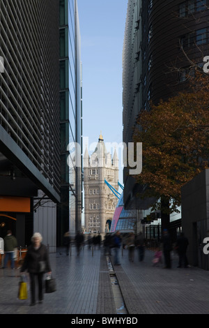 Vue sur le Tower Bridge et London City Hall de Londres Plus de place Banque D'Images