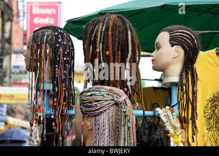 Tressage de cheveux Dummies à Khao San Road Banque D'Images