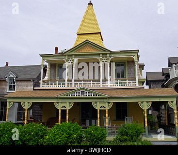 Saison accueil sur Ocean Avenue, Oak Bluffs, Martha's Vineyard, Massachusetts Banque D'Images