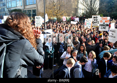 Les étudiants protestent contre l'augmentation des frais de scolarité, l'Université de Bristol Banque D'Images