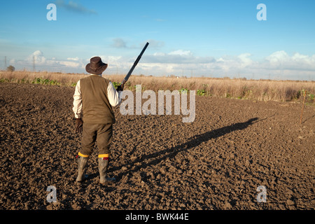 Un jeu de tir (pistolet) en attendant le gibier qui augmente sur un tournage, España Banque D'Images