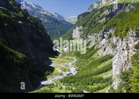 Vue depuis le Cirque Fer à Cheval, Haute Savoie, Rhône-Alpes, France Banque D'Images