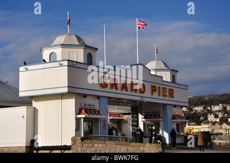 Entrée de Grand Pier, Weston-super-Mare, Somerset, England, United Kingdom Banque D'Images