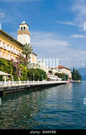 Promenade, Grand Hotel, Gardone Riviera, Lac de Garde, Lac de Garde, Lombardie, Italie, Europe Banque D'Images