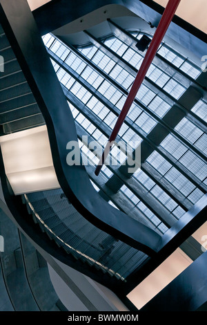 Vue intérieure musée MAXXi du XXI siècle arts, conçu par Zaha Hadid Architects, Roma, Lazion, Italie Banque D'Images