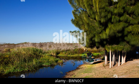 Holly Camp Camp de Pêche et des virées en bateau sur la partie supérieure de la rivière St-Jean au Comté de Brevard en Floride Banque D'Images