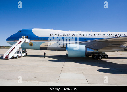 Air Force 1 sur le tarmac de la base aérienne d'Andrews. Banque D'Images