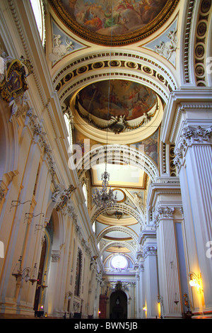 El Pilar de Saragosse en Espagne ville Cathédrale Plafond intérieur Banque D'Images