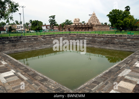 Le temple Kailasanatha avec réservoir en;Kanchipuram kancheepuram, Tamil Nadu, Inde. Banque D'Images