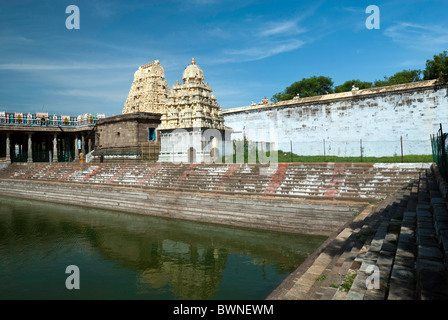 Le Temple Sri Ekambaranathar avec réservoir  ; représente la Terre (Prithvi),Linga Shiva;Saivite ; kanchipuram. Banque D'Images