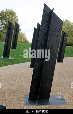 Le dévouement de la New Zealand Memorial en bronze à la mémoire des morts, à Hyde Park Corner Banque D'Images