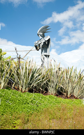 Plowman Metal Sculpture à l'Eden Project Cornwall U. Europe Banque D'Images