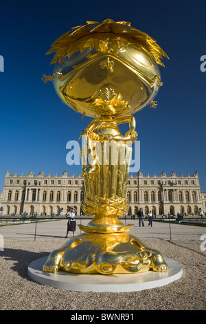 Ovale 'Bouddha' : une oeuvre de l'exposition de 2010 Takashi MURAKAMI au château de Versailles. Bouddha 'ovale' à Versailles. Banque D'Images