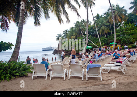 Samanan, une île de la République Dominicaine avec beaucoup de plages de sable pour bateau de croisière touristique. Banque D'Images