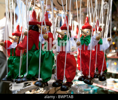 Des poupées en bois pinocchio souvenirs Pise Banque D'Images