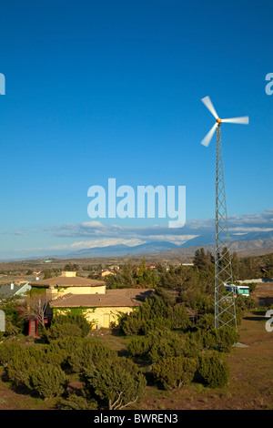 Éolienne résidentielle, Palmdale, Los Angeles County, Californie, USA Banque D'Images