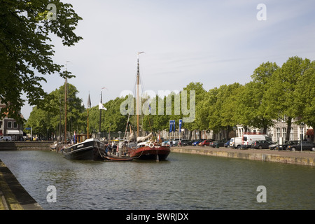 Les navires dans le musée Oude Haven (vieux port) dans le port de Mogan médiévales, Schouwen-Duiveland, Zélande (Nouvelle-Zélande), Pays-Bas Banque D'Images