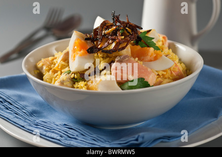 Kedgeree. Poisson plat de riz et Anglo. Banque D'Images